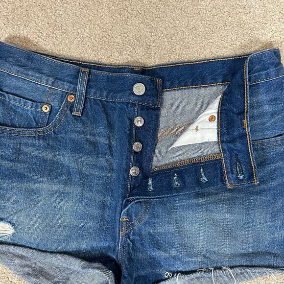501 Levi's Medium Wash Blue High Waisted Cut Off Denim Shorts Size W31 - Picture 2 of 6